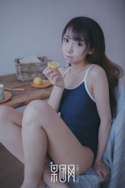 女大学生的美发沙龙